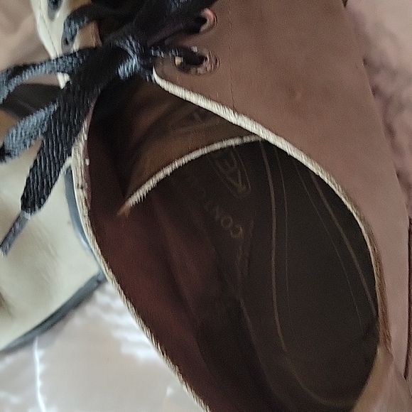 KEEN Suede Oxford Men's Slippers - Picture 4 of 5